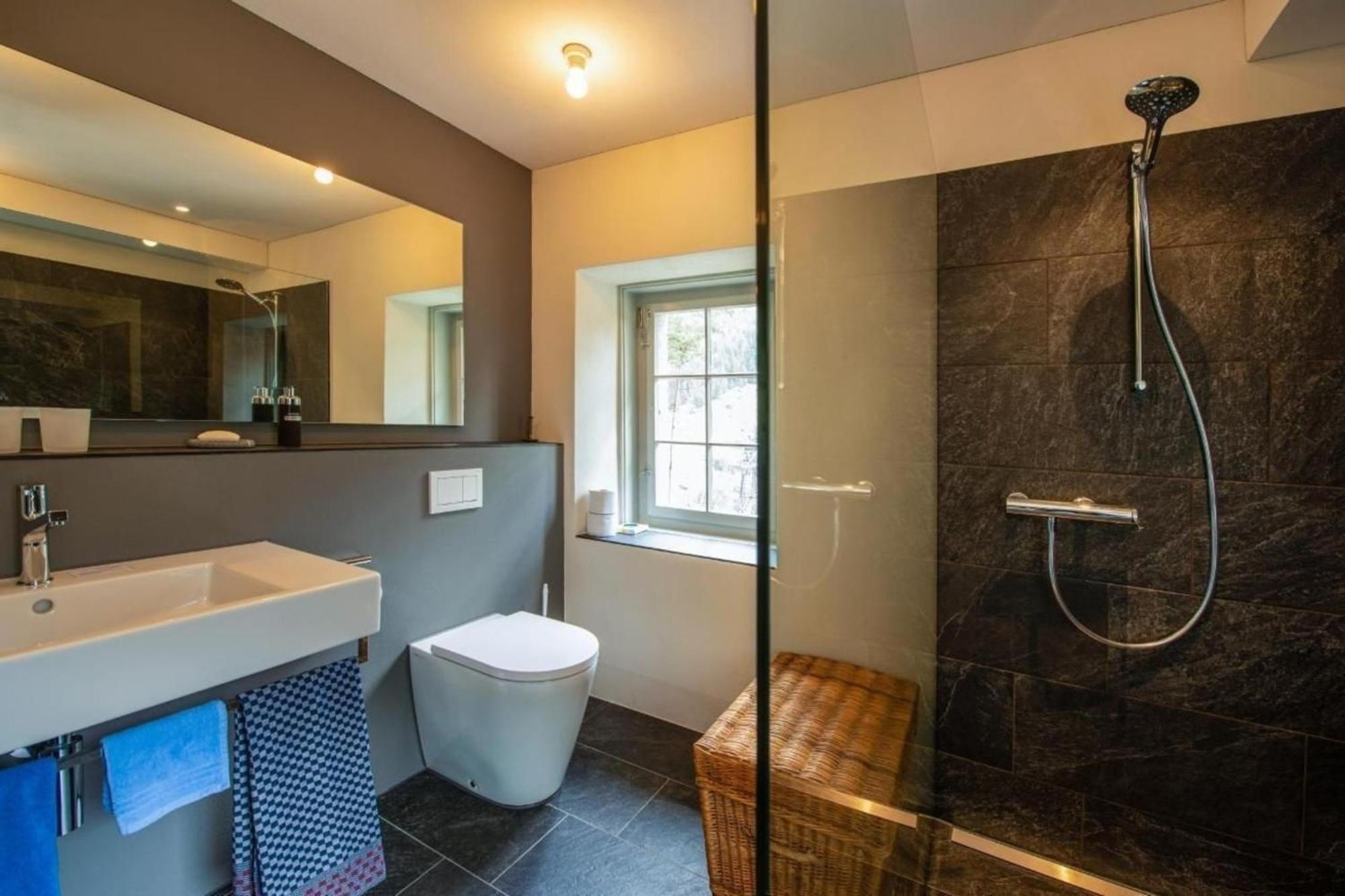 Bahnwaerterhaus Eggwald Villa Wassen Kültér fotó