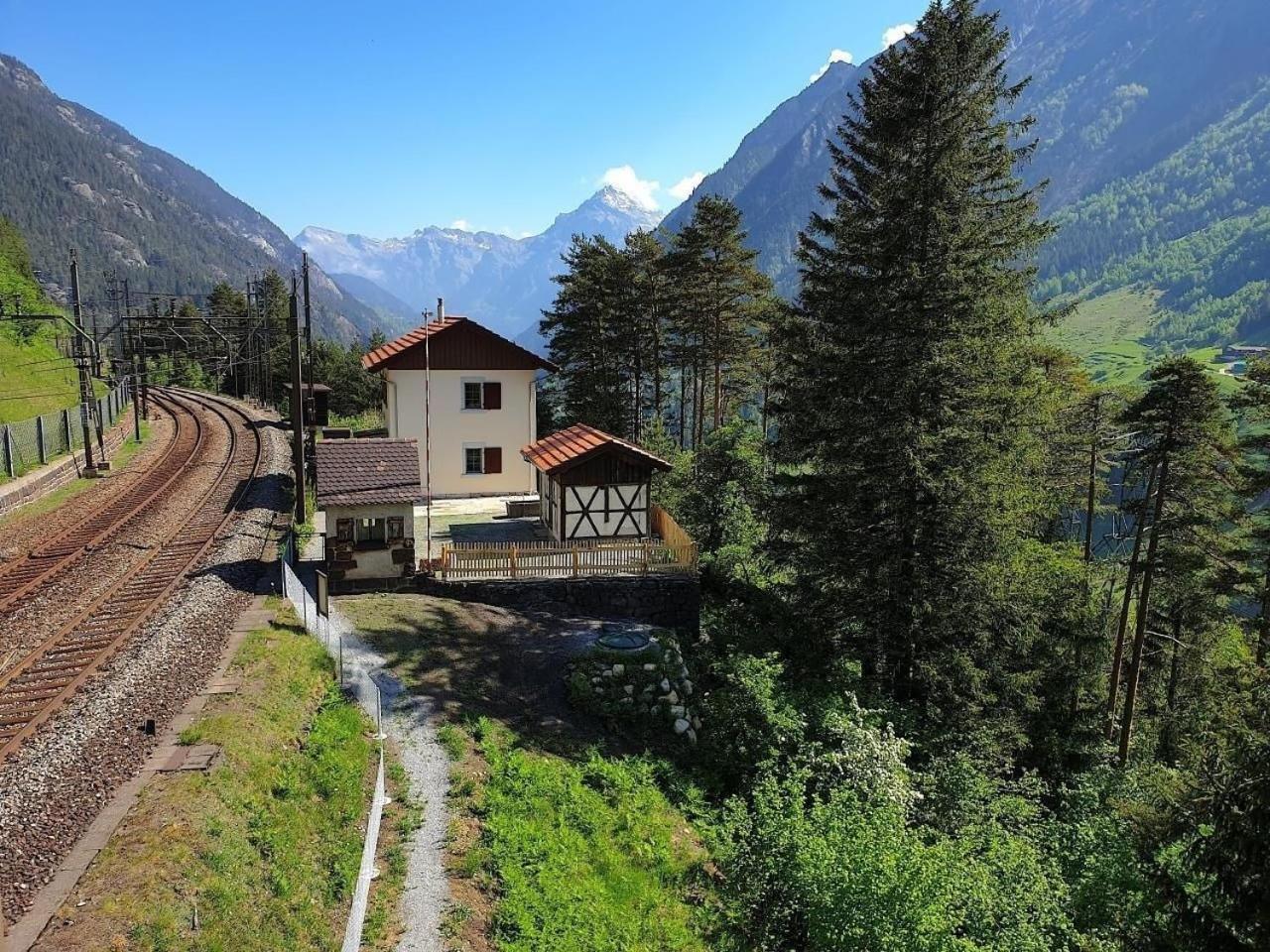 Bahnwaerterhaus Eggwald Villa Wassen Kültér fotó