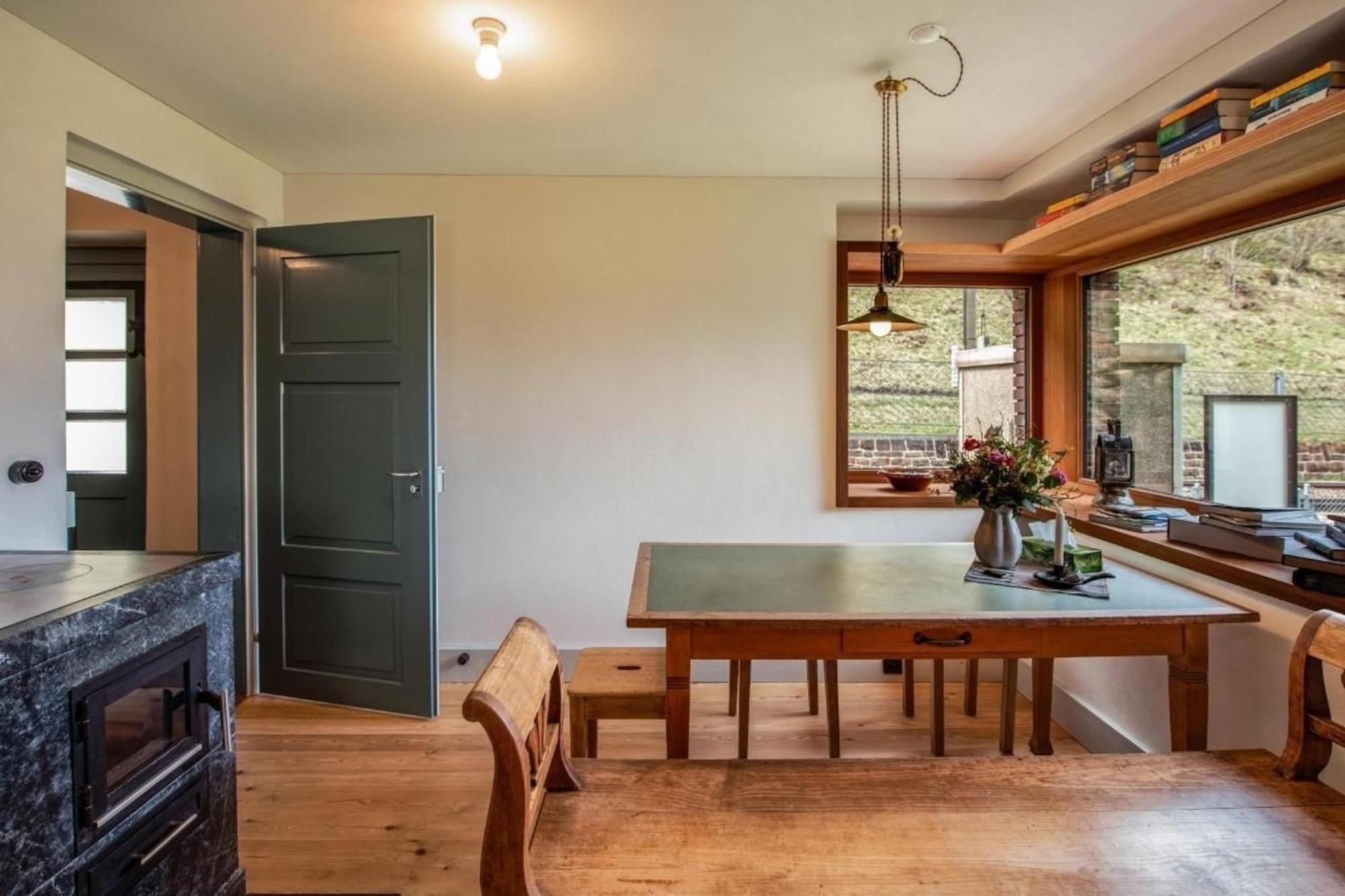 Bahnwaerterhaus Eggwald Villa Wassen Kültér fotó